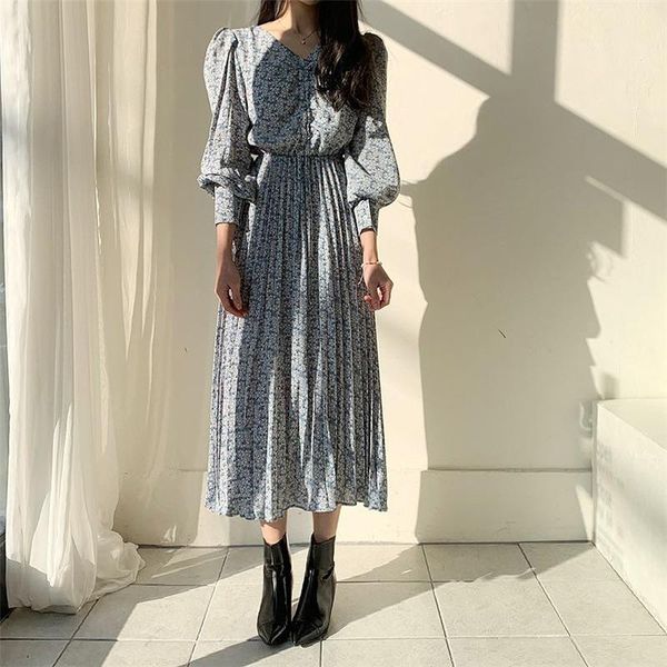 casual dresses goohojio vintage lantern sleeve ruched women dress v-neck floral print pleated female a-line chiffon femme 2021, Black;gray
casual dresses goohojio vintage lantern sleeve ruched women dress v-neck floral print pleated female a-line chiffon femme 2021, Black;gray