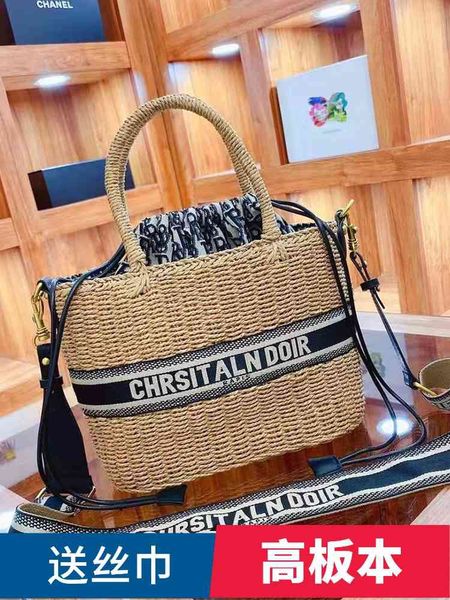luxury herme handbags and storage d home letter woven female 2021 new vegetable basket single shoulder messenger hand i
luxury herme handbags and storage d home letter woven female 2021 new vegetable basket single shoulder messenger hand i