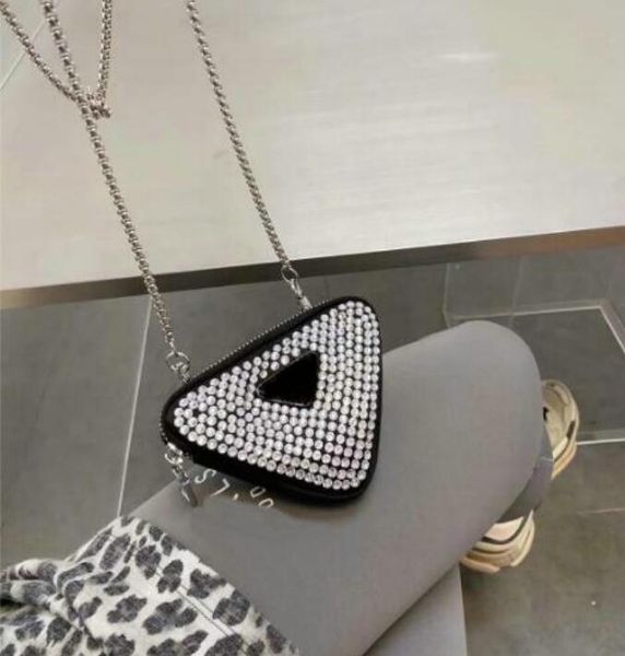 2021women triangular diamond wallet leather low key casual multi card space practical business retro pure black p holder credit zero bag, Red;black
2021women triangular diamond wallet leather low key casual multi card space practical business retro pure black p holder credit zero bag, Red;black