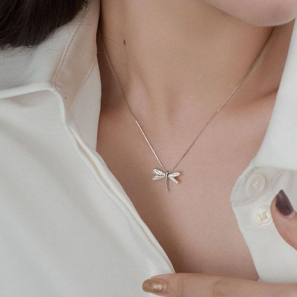 chains enshir 925 sterling silver dragonfly necklace female simple paved zircon clavicle chain jewelry wholesale
chains enshir 925 sterling silver dragonfly necklace female simple paved zircon clavicle chain jewelry wholesale