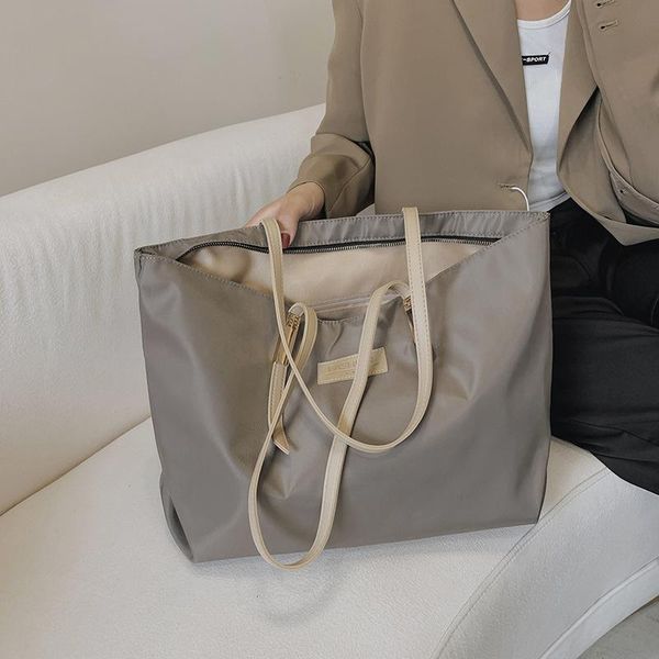evening bags ladies quality nylon waterproof oxford simple tote bag shoulder for women 2021 luxury fashion large capacity
evening bags ladies quality nylon waterproof oxford simple tote bag shoulder for women 2021 luxury fashion large capacity