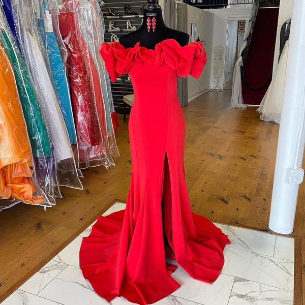 party dresses off-the-shoulder red prom dress 2022 mermaid robe de soirée mariage with train high slit side zipper back order-to-made, White;black
party dresses off-the-shoulder red prom dress 2022 mermaid robe de soirée mariage with train high slit side zipper back order-to-made, White;black