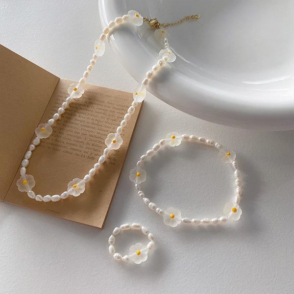 chokers minar sweet transparent resin daisy choker necklace for women femme natural freshwater pearls pendant necklaces wedding jewelry, Golden;silver
chokers minar sweet transparent resin daisy choker necklace for women femme natural freshwater pearls pendant necklaces wedding jewelry, Golden;silver