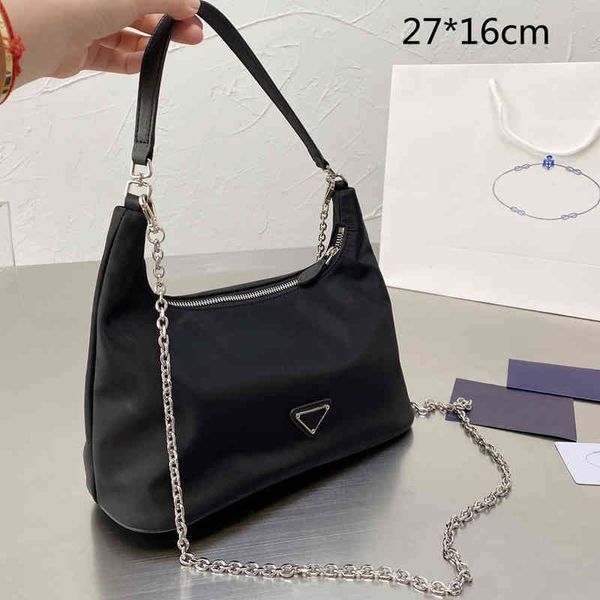 2021 women nylon shouder bags luxury hobos handbags designers crossbody chain bag triangle fashion lady purses baguettes small multi colors
2021 women nylon shouder bags luxury hobos handbags designers crossbody chain bag triangle fashion lady purses baguettes small multi colors