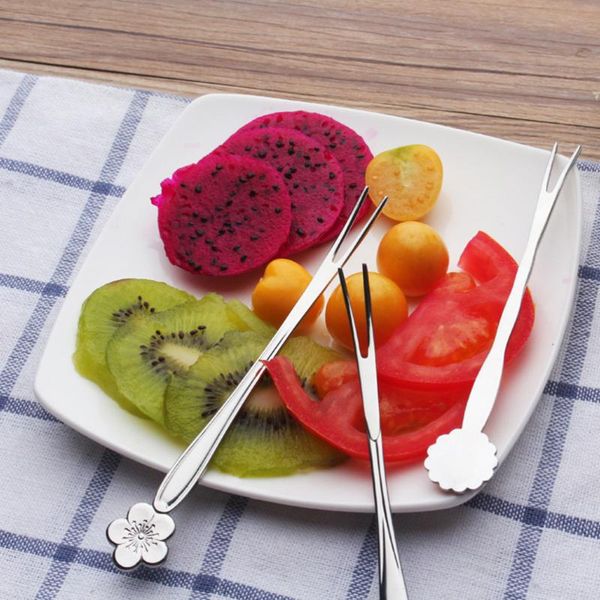 forks 5pcs stainless steel 2 pong fruit fork flower mini salad picks for el ktv bar party (random pattern)
forks 5pcs stainless steel 2 pong fruit fork flower mini salad picks for el ktv bar party (random pattern)