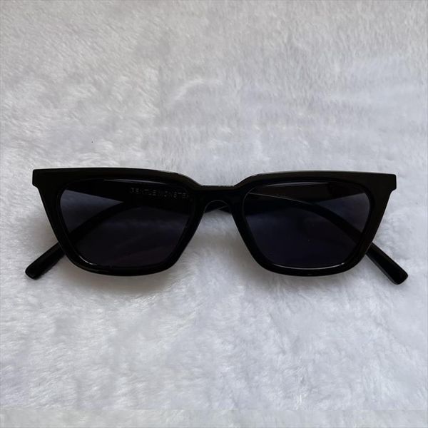 Brand Small Frame Sunglasses Women Vintage Lovely Designer Sun Glasses Female Lady Fashion Oval Eyewear Uv400 Agail, White;black
Brand Small Frame Sunglasses Women Vintage Lovely Designer Sun Glasses Female Lady Fashion Oval Eyewear Uv400 Agail, White;black