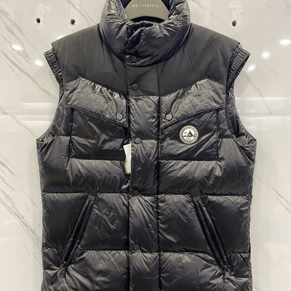 vests vestsmens vest designer coat parka winter jacket warm fashion thick women feather overcoat down jackets couples clothing coats, Black;white 
vests vestsmens vest designer coat parka winter jacket warm fashion thick women feather overcoat down jackets couples clothing coats, Black;white