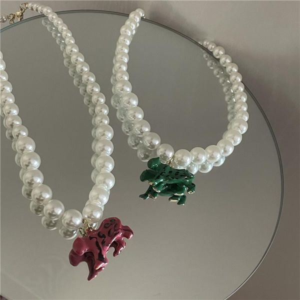 chokers fflacell korean 2021 fashion ins style pearl short spray paint animal pendant necklace banquet for women girls, Golden;silver
chokers fflacell korean 2021 fashion ins style pearl short spray paint animal pendant necklace banquet for women girls, Golden;silver