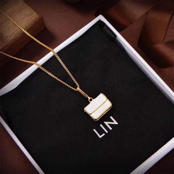 luxury designer women necklace jewelry letter gold bag pendant necklaces fashion elegant pearl chain classic earrings bracelets with box, Silver
luxury designer women necklace jewelry letter gold bag pendant necklaces fashion elegant pearl chain classic earrings bracelets with box, Silver
