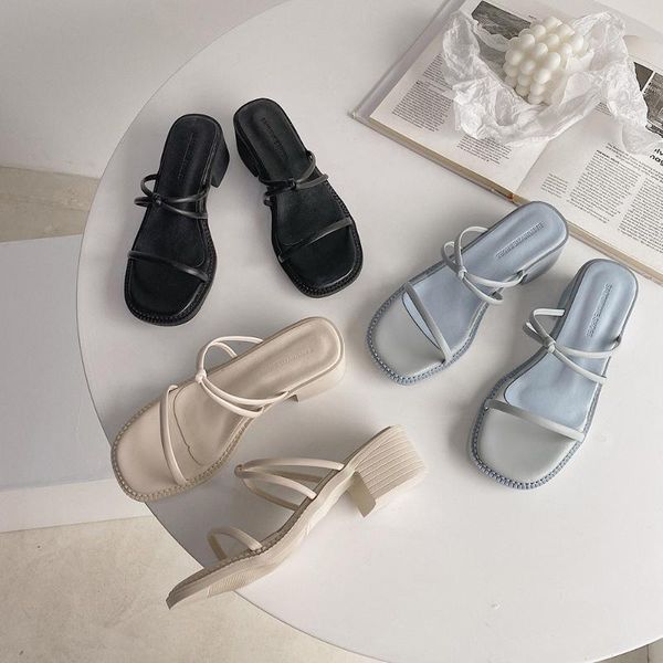 slippers shoes women flat rubber flip flops pantofle slides fashion beige heeled sandals low soft hawaiian 2021 luxury black
slippers shoes women flat rubber flip flops pantofle slides fashion beige heeled sandals low soft hawaiian 2021 luxury black