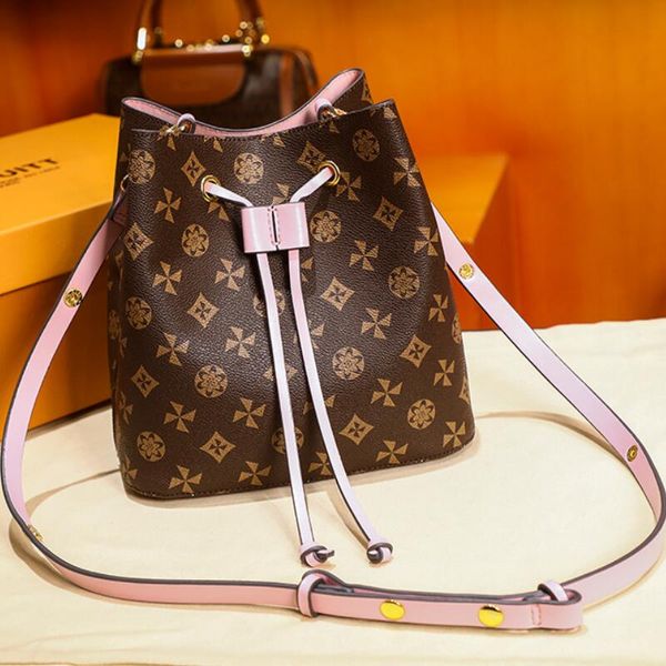 handbags fashion womens old flower portable shoulder messenger tote bag luxurys designers bags
handbags fashion womens old flower portable shoulder messenger tote bag luxurys designers bags