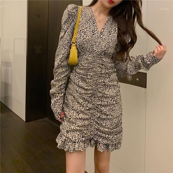 vintage print drawstring pleated dress women fashion v neck long sleeve mini party vestidos lady casual dresses, Black;gray
vintage print drawstring pleated dress women fashion v neck long sleeve mini party vestidos lady casual dresses, Black;gray