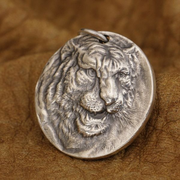 linsion 925 sterling silver tiger king mens biker punk pendant ta318 dia. 28mm
linsion 925 sterling silver tiger king mens biker punk pendant ta318 dia. 28mm