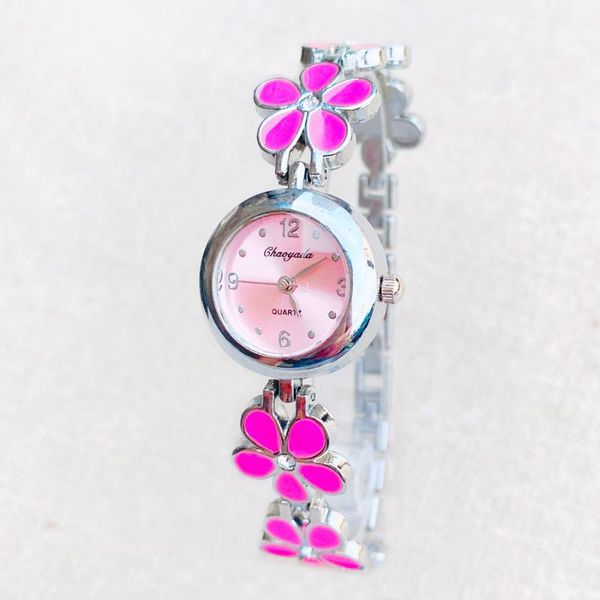 wristwatches fashion elegant watch women girl exquisite flower style metal alloy band quartz bracelet wrist watches 944, Slivery;brown
wristwatches fashion elegant watch women girl exquisite flower style metal alloy band quartz bracelet wrist watches 944, Slivery;brown