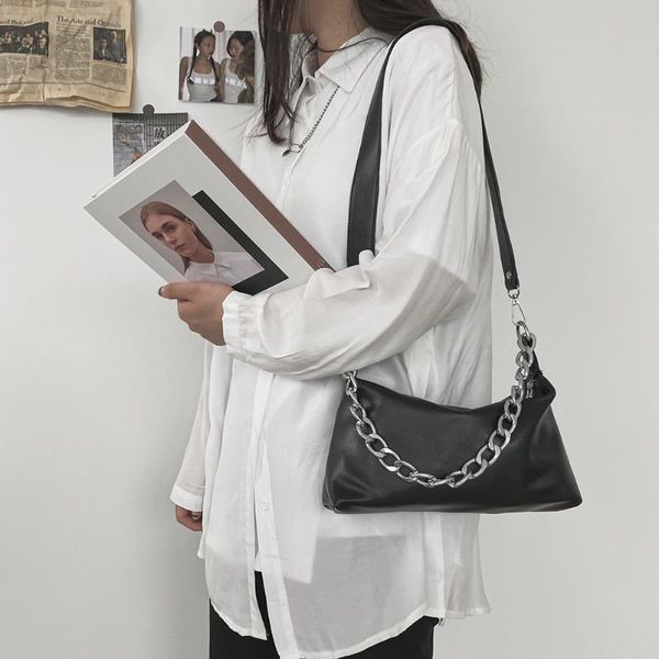 evening bags fashion solid color pu messenger women chain casual small shoulder pouch simple female daily bag
evening bags fashion solid color pu messenger women chain casual small shoulder pouch simple female daily bag