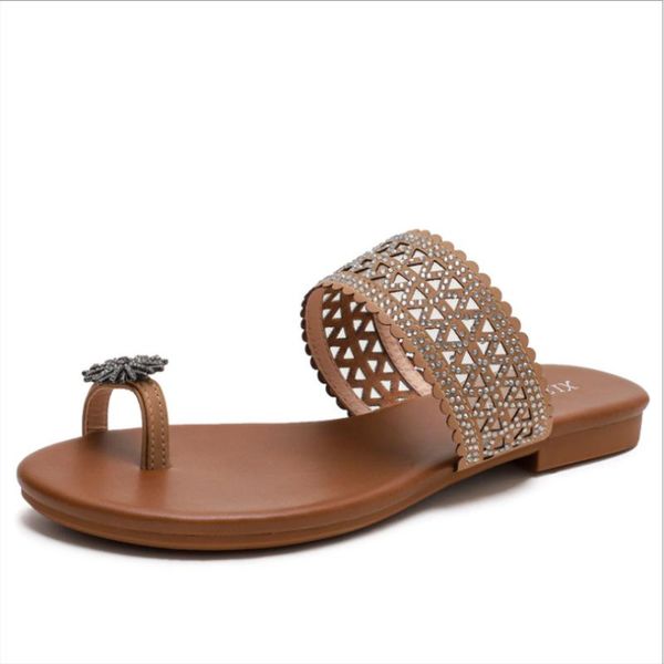 slippers 2021 summer style all-match lightweight simple casual trend one-button flat-bottomed bohemian roman ladies sandals zz039, Black 
slippers 2021 summer style all-match lightweight simple casual trend one-button flat-bottomed bohemian roman ladies sandals zz039, Black