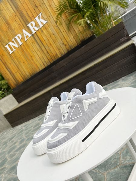 designer sneakers calfskin casual shoes men women vintage suede trainer reflective sneaker mens platform shoe white suede navy womens luxury, Black
designer sneakers calfskin casual shoes men women vintage suede trainer reflective sneaker mens platform shoe white suede navy womens luxury, Black