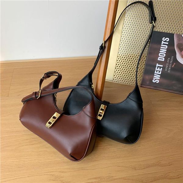 evening bags small half-moon pu leather underarm baguette handbag for women 2021 fashion brand trends luxury lady travel tote shoulder bag
evening bags small half-moon pu leather underarm baguette handbag for women 2021 fashion brand trends luxury lady travel tote shoulder bag