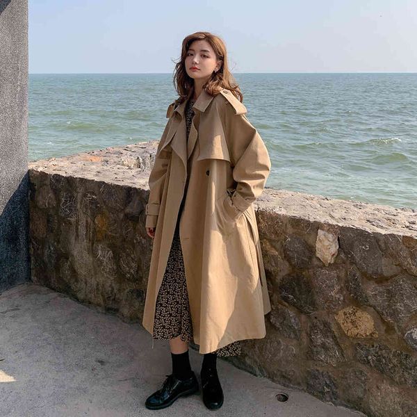 wool korean female double elegance breasted on the knee mid-length trench coat, Black
wool korean female double elegance breasted on the knee mid-length trench coat, Black