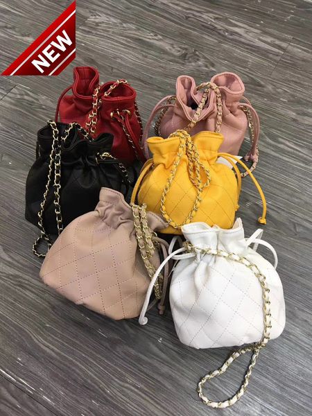 d duoduo blessing versatile drawstring bucket bag leisure light soft leather single shoulder messenger
d duoduo blessing versatile drawstring bucket bag leisure light soft leather single shoulder messenger