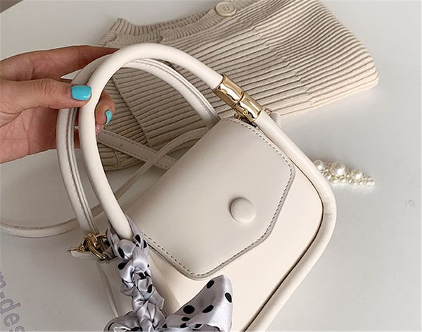 2021 new fashion single shoulder messenger women's bag simple small fresh mini scarf portable crossbody square bags handbags
2021 new fashion single shoulder messenger women's bag simple small fresh mini scarf portable crossbody square bags handbags