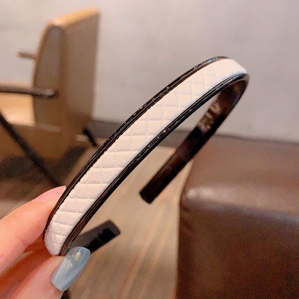 hair accessories 2021 korean solid pu bezel headwear women headband girls bands vintage soft hairband hoop for
hair accessories 2021 korean solid pu bezel headwear women headband girls bands vintage soft hairband hoop for