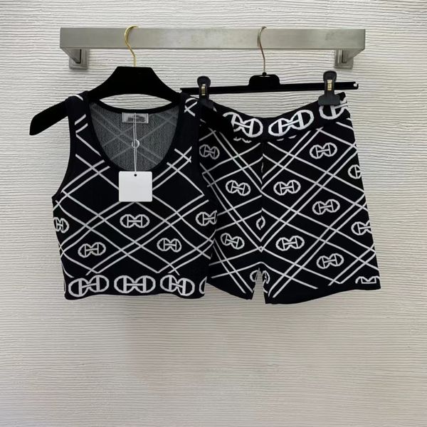 luxury women's tracksuits 2022 spring summerbrand same style two piece shorts designer clothing 0227-1, Gray
luxury women's tracksuits 2022 spring summerbrand same style two piece shorts designer clothing 0227-1, Gray