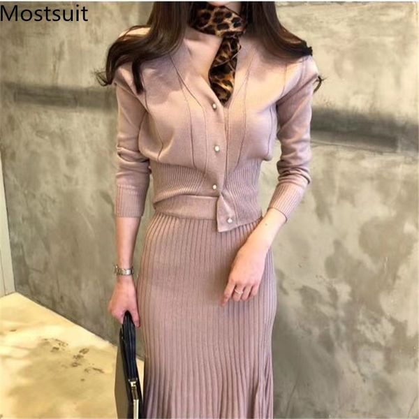 korean knitted two piece set women v-neck cardigan + elastic waist skirt suits elegant vintage solid ladies matching 210514, White
korean knitted two piece set women v-neck cardigan + elastic waist skirt suits elegant vintage solid ladies matching 210514, White