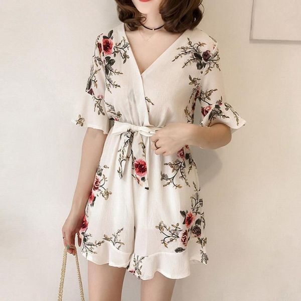 women's jumpsuits & rompers 2021 summer fashion women jumpsuit v-neck short sleeve playsuits sashes printed romper chiffon loose clothi, Black;white
women's jumpsuits & rompers 2021 summer fashion women jumpsuit v-neck short sleeve playsuits sashes printed romper chiffon loose clothi, Black;white