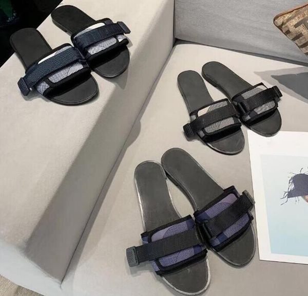 2021 luxury designer women sandals summer flat slipper fashion beach big head slippers letters with box size 35-42, Black
2021 luxury designer women sandals summer flat slipper fashion beach big head slippers letters with box size 35-42, Black