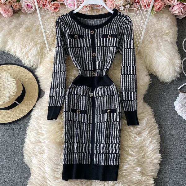 casual dresses autumn winter pacthwork houndstooth jacquard work wear ol knit mini women long sleeve slim sheath bodycon sweater c, Black;gray
casual dresses autumn winter pacthwork houndstooth jacquard work wear ol knit mini women long sleeve slim sheath bodycon sweater c, Black;gray