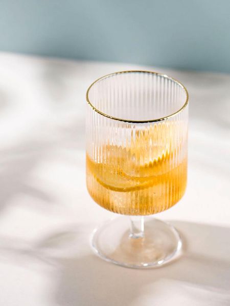 nordic kitchenware and tableware supplies gold inlay glass cup goblet dessert verre cocktail drinking juice wedding gift wine glasses
nordic kitchenware and tableware supplies gold inlay glass cup goblet dessert verre cocktail drinking juice wedding gift wine glasses