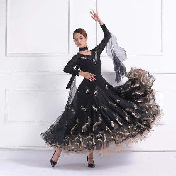 stage wear standard ballroom dance dress for women 2021 black competition dancing costume lady's flamenco dresses, Black;red
stage wear standard ballroom dance dress for women 2021 black competition dancing costume lady's flamenco dresses, Black;red