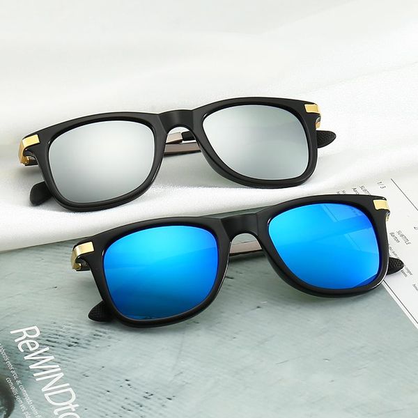 sunglasses and for both men women in 2021 fashion male anti-ultraviolet driving special net red glasses big f, White;black
sunglasses and for both men women in 2021 fashion male anti-ultraviolet driving special net red glasses big f, White;black