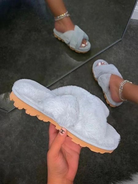 winter cross flat bottom furry home slippers ladies plus size comfortable all-match wholesale, Black
winter cross flat bottom furry home slippers ladies plus size comfortable all-match wholesale, Black