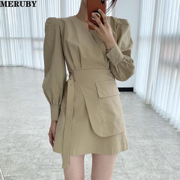 casual dresses elegant v-neck puff sleeve women a-line mini dress 2021 autumn fake two pieces full belted slim waist female short, Black;gray
casual dresses elegant v-neck puff sleeve women a-line mini dress 2021 autumn fake two pieces full belted slim waist female short, Black;gray