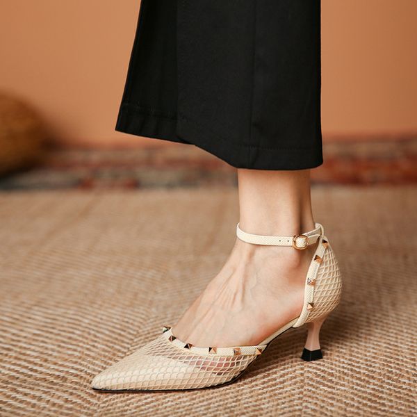 luxury dress shoes 2021 fashion pointed hollow comfortable breathable thin women's mh red trend rivet high heel single sho, Black
luxury dress shoes 2021 fashion pointed hollow comfortable breathable thin women's mh red trend rivet high heel single sho, Black