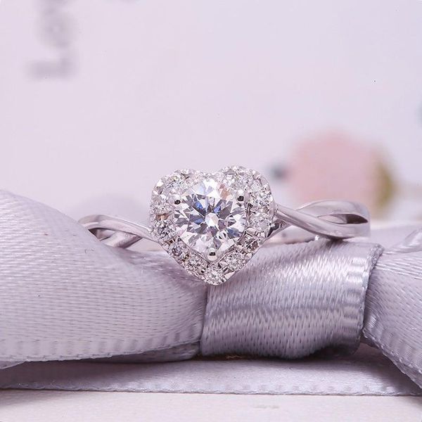 wedding rings arrival women's ring encrusted full diamond zircon love heart twist luxury jewelry for women wholesale trendy, Slivery;golden
wedding rings arrival women's ring encrusted full diamond zircon love heart twist luxury jewelry for women wholesale trendy, Slivery;golden