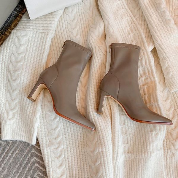 size 33-40 women short boots pointed toe fashion ankle boots ladies party club women shoes for winter footwear, Black
size 33-40 women short boots pointed toe fashion ankle boots ladies party club women shoes for winter footwear, Black