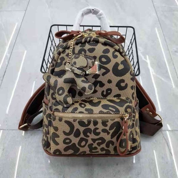 women's backpack classic leopard leather personalized large capacity wind trend schoolbag
women's backpack classic leopard leather personalized large capacity wind trend schoolbag