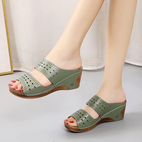 sandals summer slippers women solid rhinestone fashion plus size hollow open toe wedges roman slipper female 2021, Black
sandals summer slippers women solid rhinestone fashion plus size hollow open toe wedges roman slipper female 2021, Black