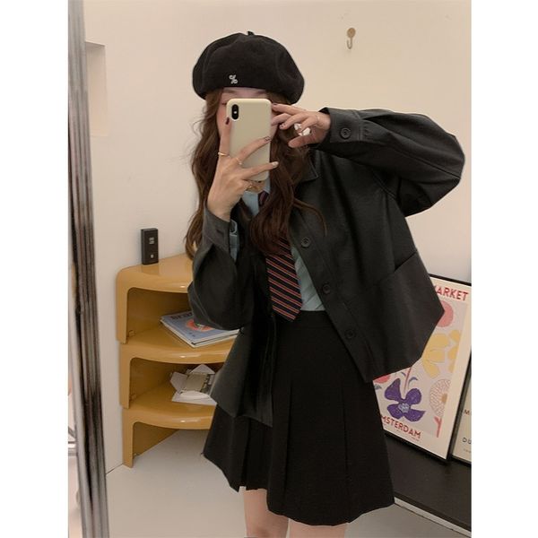 autumn and winter 2021 korean personalized fashion cool short motorcycle leather coat black female pu jacket lapel
autumn and winter 2021 korean personalized fashion cool short motorcycle leather coat black female pu jacket lapel