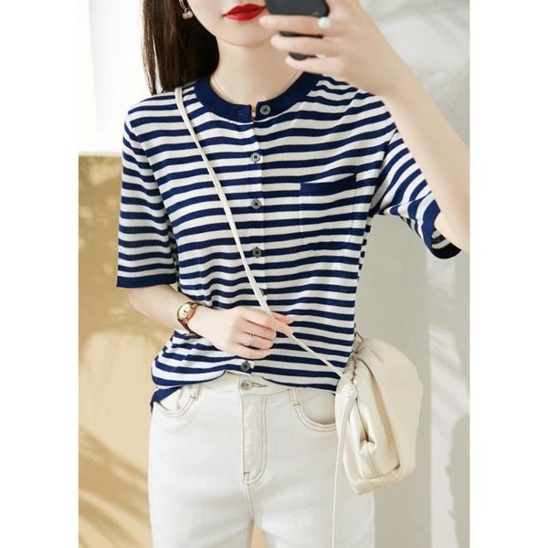 early spring 2021 classic striped crew neck single breasted short sleeve breathable fashion for women women's t-shirt, White
early spring 2021 classic striped crew neck single breasted short sleeve breathable fashion for women women's t-shirt, White