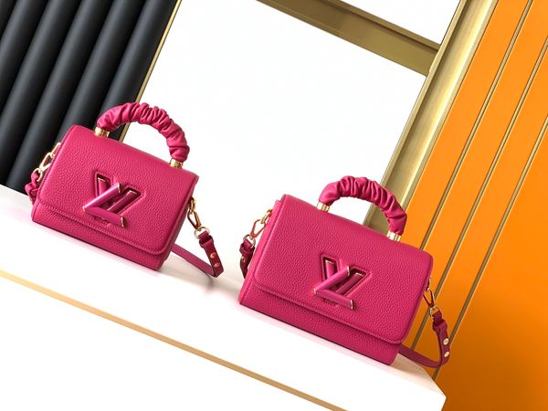 2021orignal genuine leather designer messenger bag lady satchel shoulder bag handbag for women presbyopic mini package shoulder bag for wome
2021orignal genuine leather designer messenger bag lady satchel shoulder bag handbag for women presbyopic mini package shoulder bag for wome