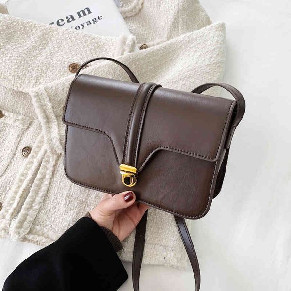 75% off handbag factory store on women's autumn and winter lock small square solid color korean style single shoulder sisz, Black;red
75% off handbag factory store on women's autumn and winter lock small square solid color korean style single shoulder sisz, Black;red