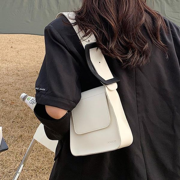 evening bags personality mini pu leather handbags for women 2021 ladies fashion simple shoulder armpit purses
evening bags personality mini pu leather handbags for women 2021 ladies fashion simple shoulder armpit purses