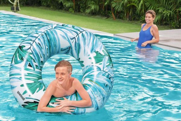 swimming ring thickened men's and women's press inflatable lifebuoy children's armpit portable beginner's waterproof sto
swimming ring thickened men's and women's press inflatable lifebuoy children's armpit portable beginner's waterproof sto