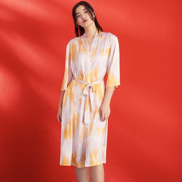 satin kimono mujer peignoir femme spring summer ropa nachtkleding vrouwen silk nightgown bathrobe home service women's sleepwear, Black;red
satin kimono mujer peignoir femme spring summer ropa nachtkleding vrouwen silk nightgown bathrobe home service women's sleepwear, Black;red