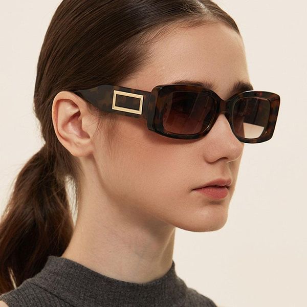 sunglasses 2021 fashion women men designer square sun glasses for female male retro vintage rectangle sunglass uv40, White;black
sunglasses 2021 fashion women men designer square sun glasses for female male retro vintage rectangle sunglass uv40, White;black