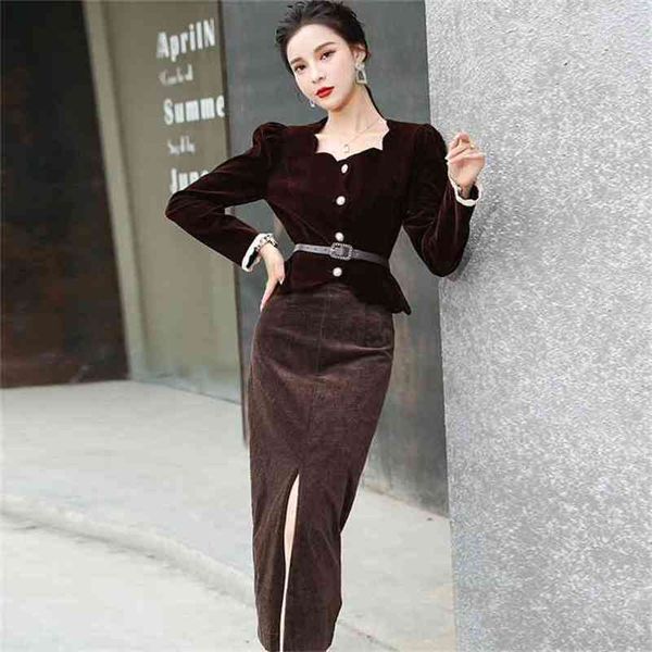korean spring vintage office ol velvet fashion 2 piece sets women elegant square collar slim shirt + bodycon pencil skirts suit 210519, White
korean spring vintage office ol velvet fashion 2 piece sets women elegant square collar slim shirt + bodycon pencil skirts suit 210519, White